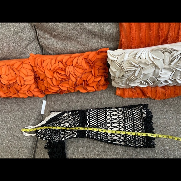 ❣️🆕Xtaren Lace/Cutout Romper❣️ - Picture 13 of 13